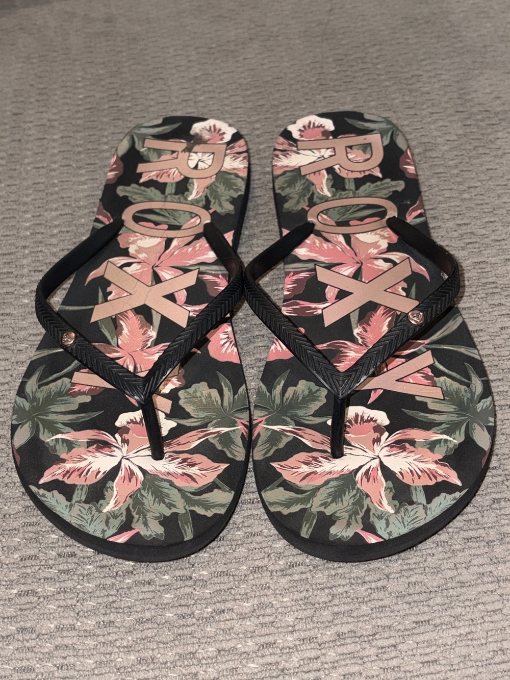 Roxy Black Flip Flops Sandals Size 10